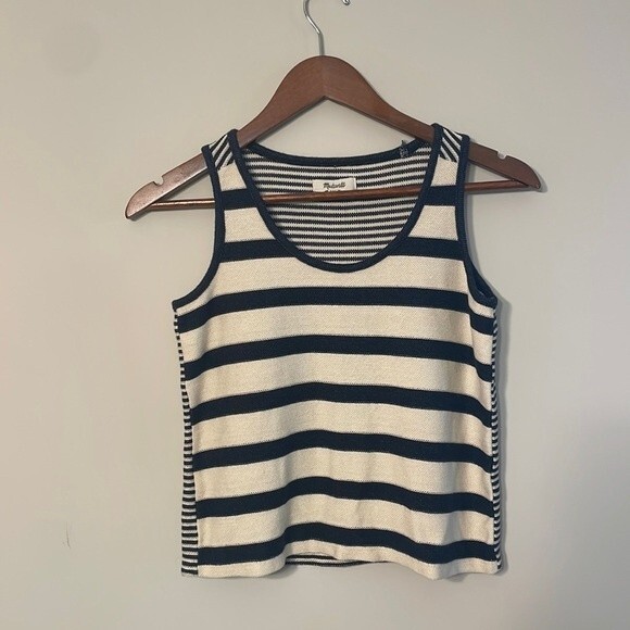 Madewell Coastland Tank Top in Stripe - Picture 2 of 6